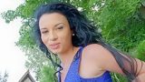 Bahçede Götünü Gösterdi XXX Porno